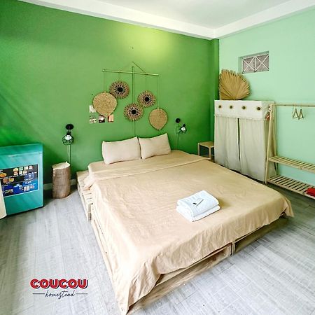 Coucou Homestead - Homestay & Dorm District 1 Хошимин Екстериор снимка