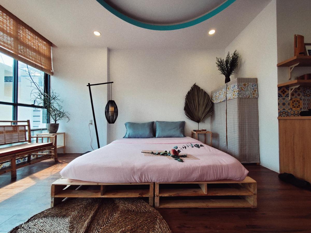Coucou Homestead - Homestay & Dorm District 1 Хошимин Екстериор снимка