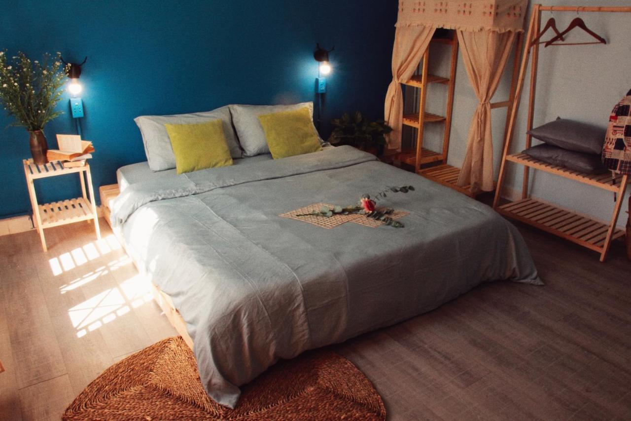 Coucou Homestead - Homestay & Dorm District 1 Хошимин Екстериор снимка