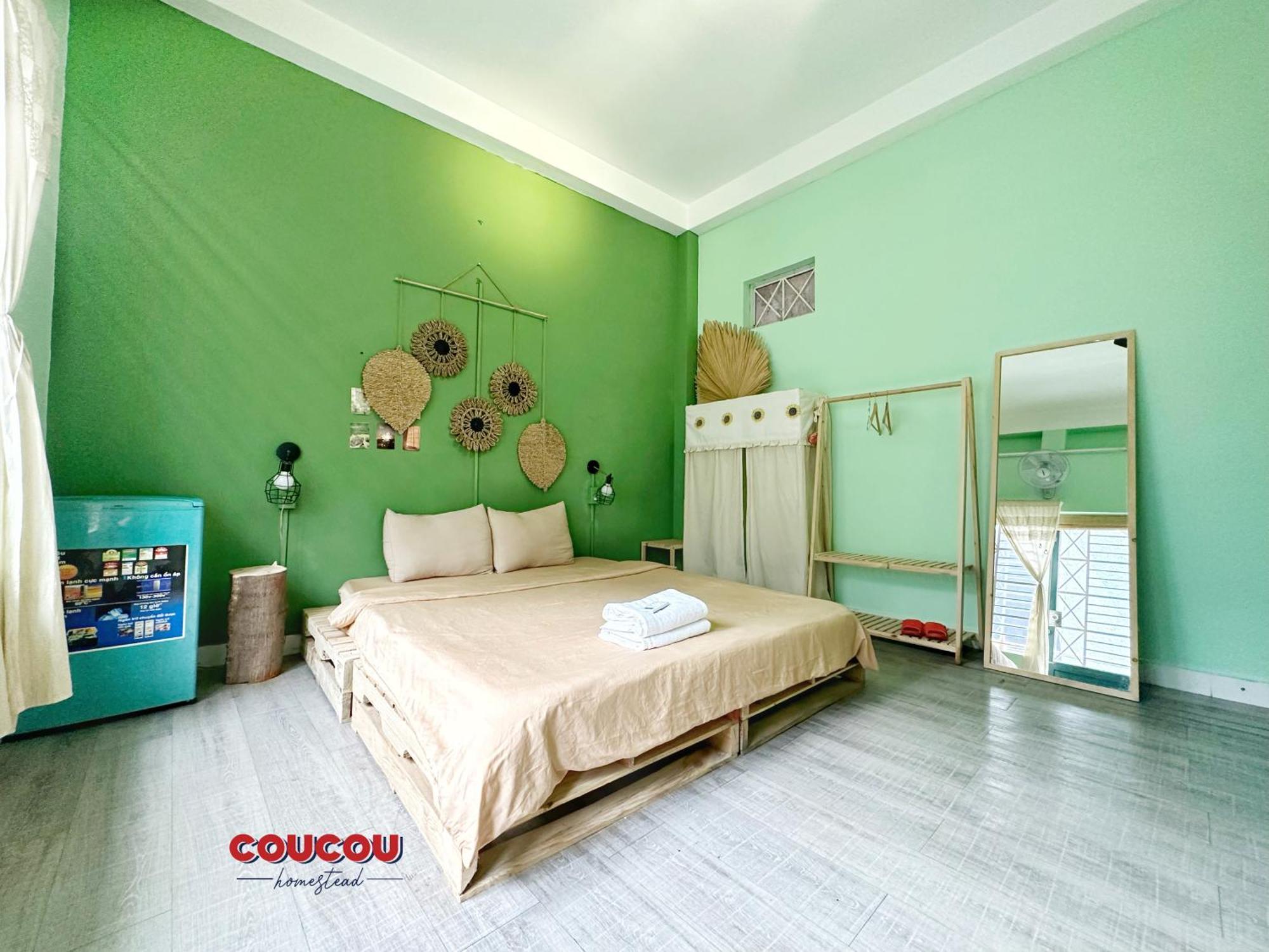 Coucou Homestead - Homestay & Dorm District 1 Хошимин Екстериор снимка