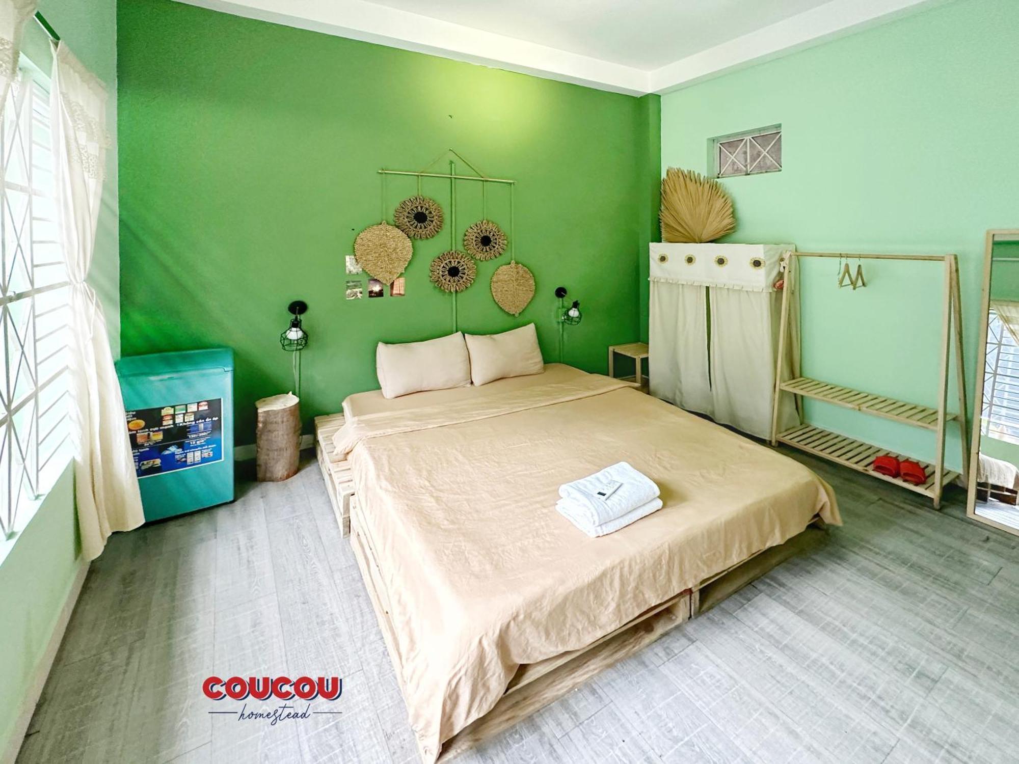 Coucou Homestead - Homestay & Dorm District 1 Хошимин Екстериор снимка